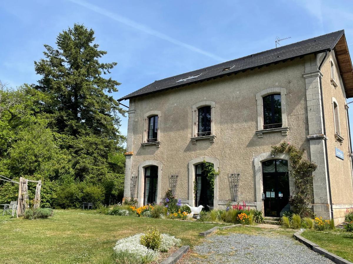 La Gare Aux Oiseaux Bed & Breakfast Champagnac-la-Riviere Exterior photo