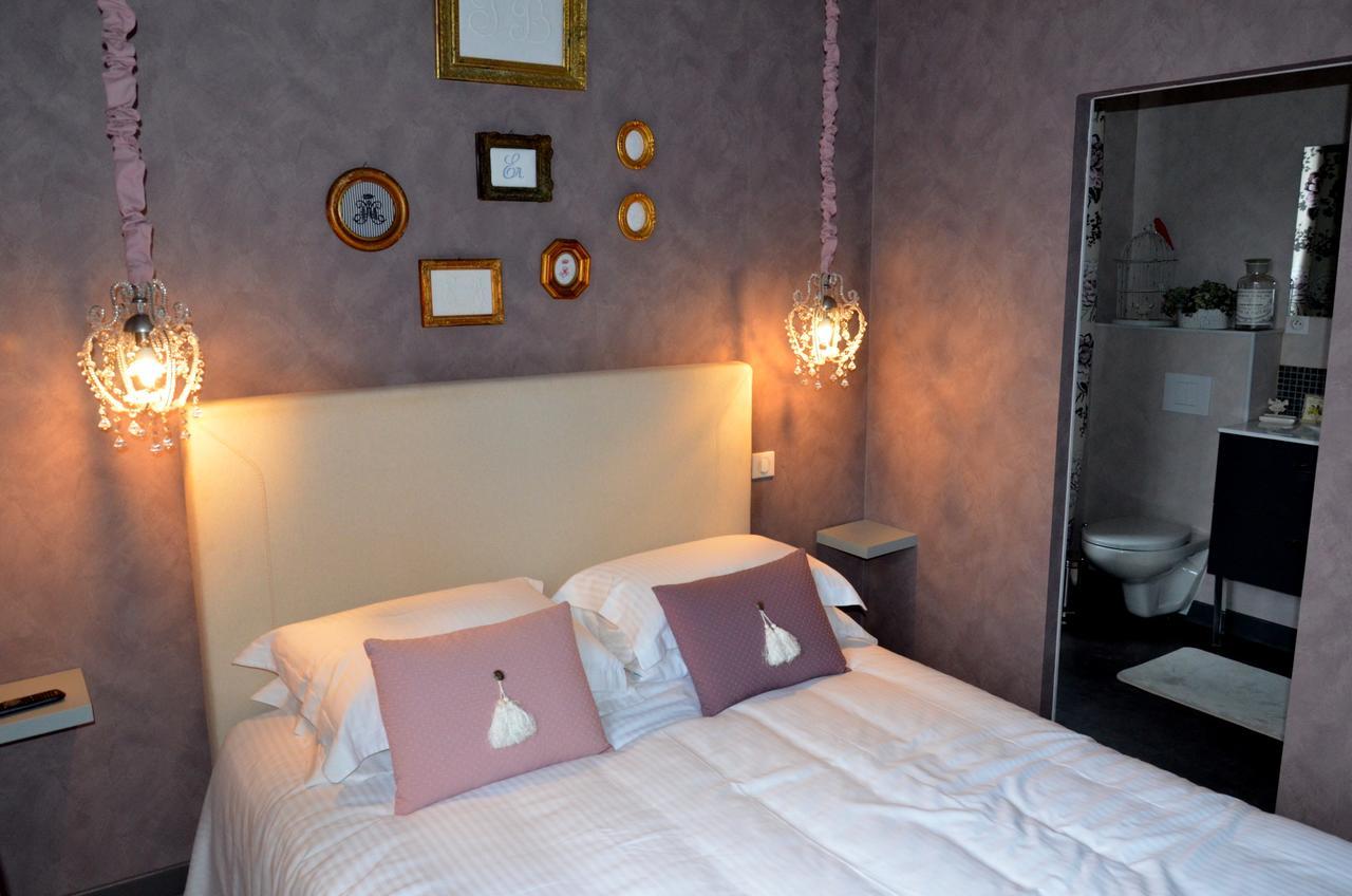 La Gare Aux Oiseaux Bed & Breakfast Champagnac-la-Riviere Exterior photo