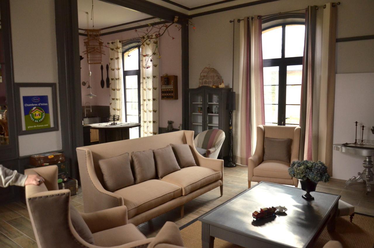 La Gare Aux Oiseaux Bed & Breakfast Champagnac-la-Riviere Exterior photo