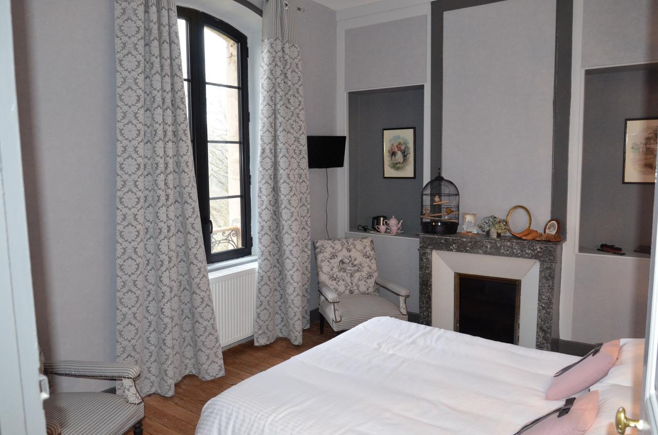 La Gare Aux Oiseaux Bed & Breakfast Champagnac-la-Riviere Exterior photo