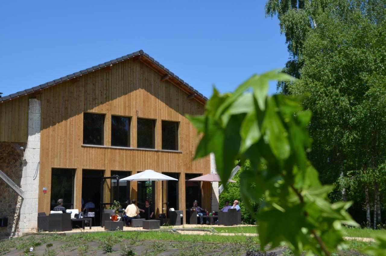 La Gare Aux Oiseaux Bed & Breakfast Champagnac-la-Riviere Exterior photo